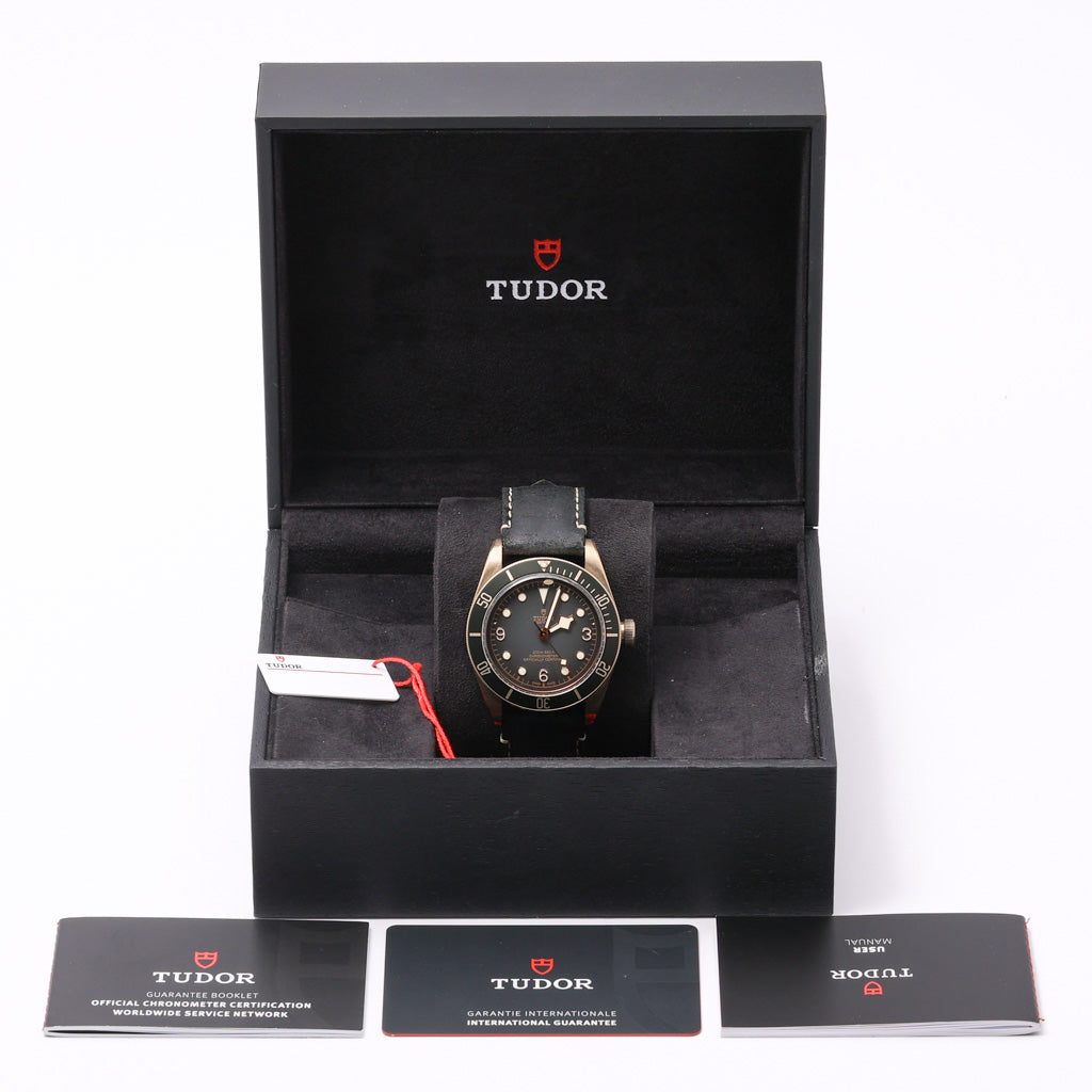 TUDOR BLACK BAY BRONZE - 79250BA - Watch - 43mm b52bf221-85cc-48ae-a346-4865de496d69.jpg