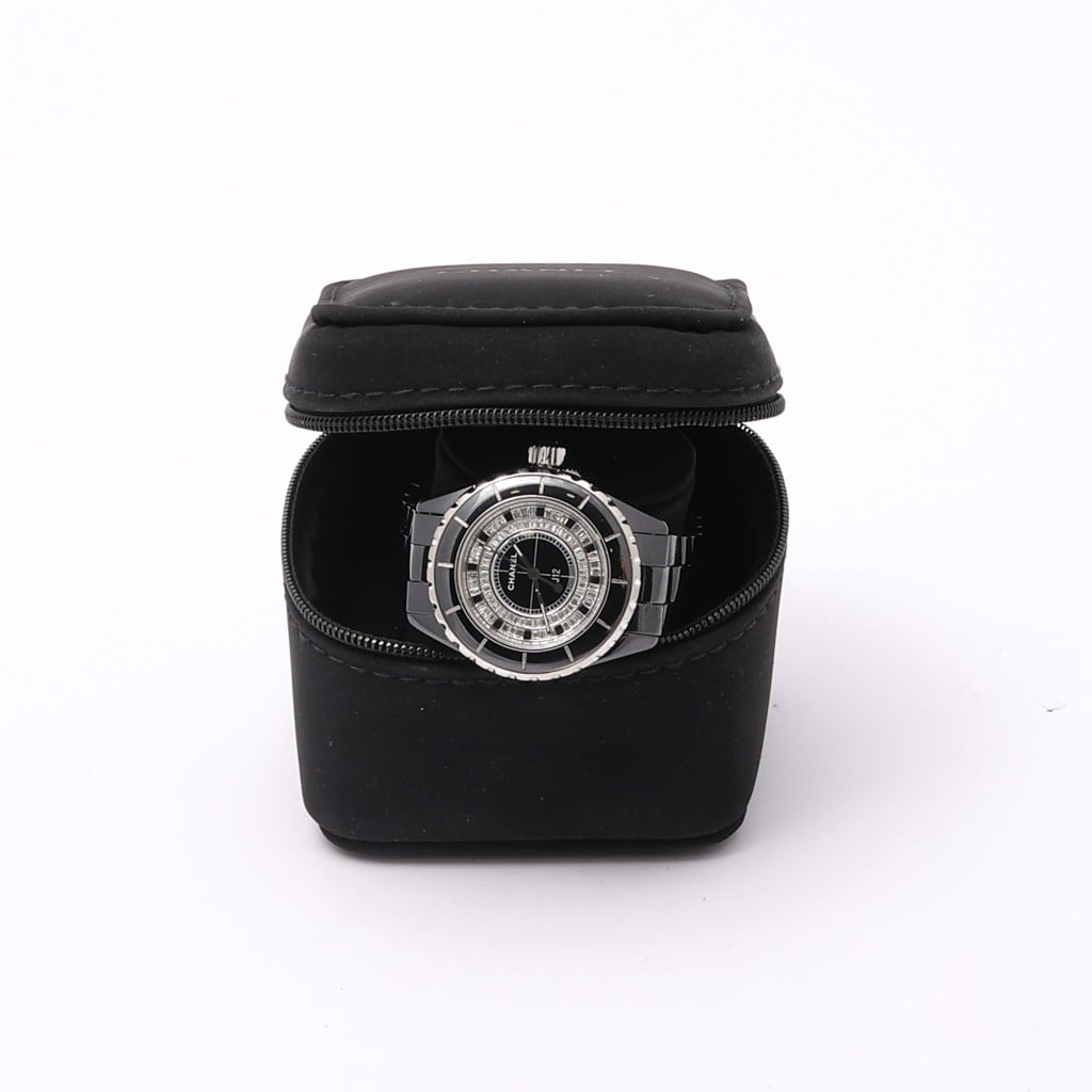 CHANEL J12 - H2610 - Watch - 38mm 120ea71a-52d4-4e56-aa78-32ee6ad75521.jpg