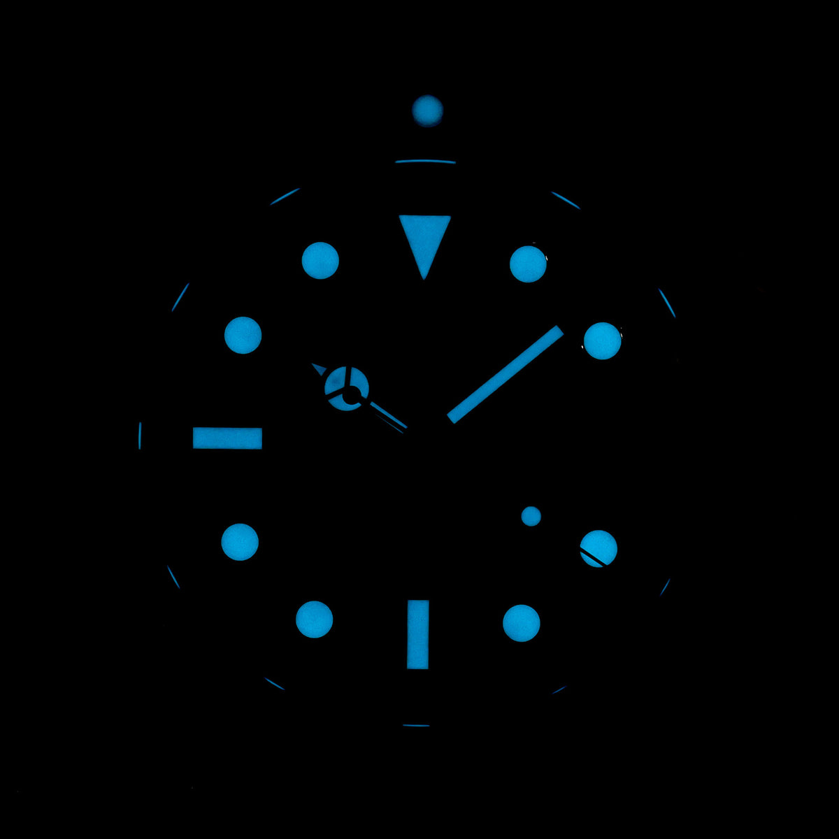 ROLEX SUBMARINER - 116610LV - Watch - 40mm 13796267-1d8c-4bf2-be2d-b3b71a103391.jpg