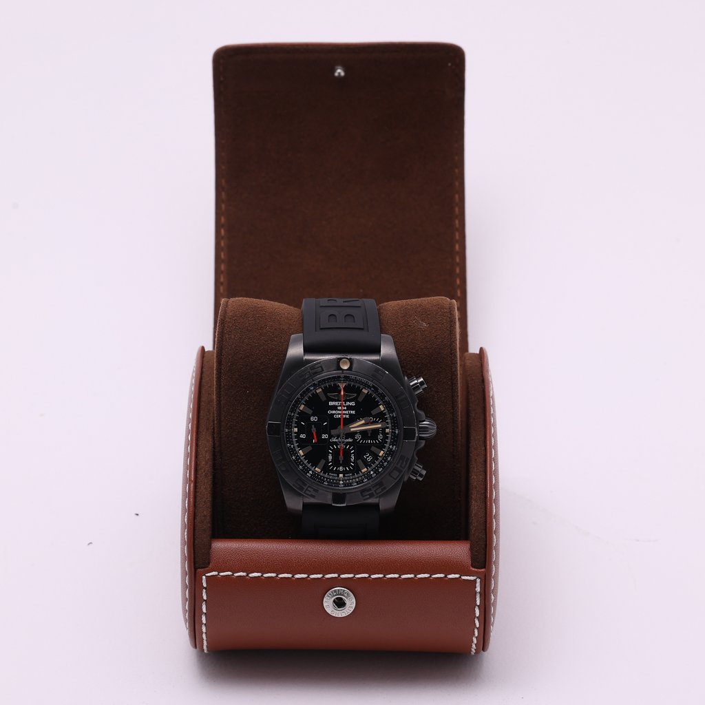 BREITLING CHRONOMAT 44 - MB0111C3/BE35 - Watch - 44mm 271d52eb-76d6-4b02-98c4-1d8be1d0170a.jpg