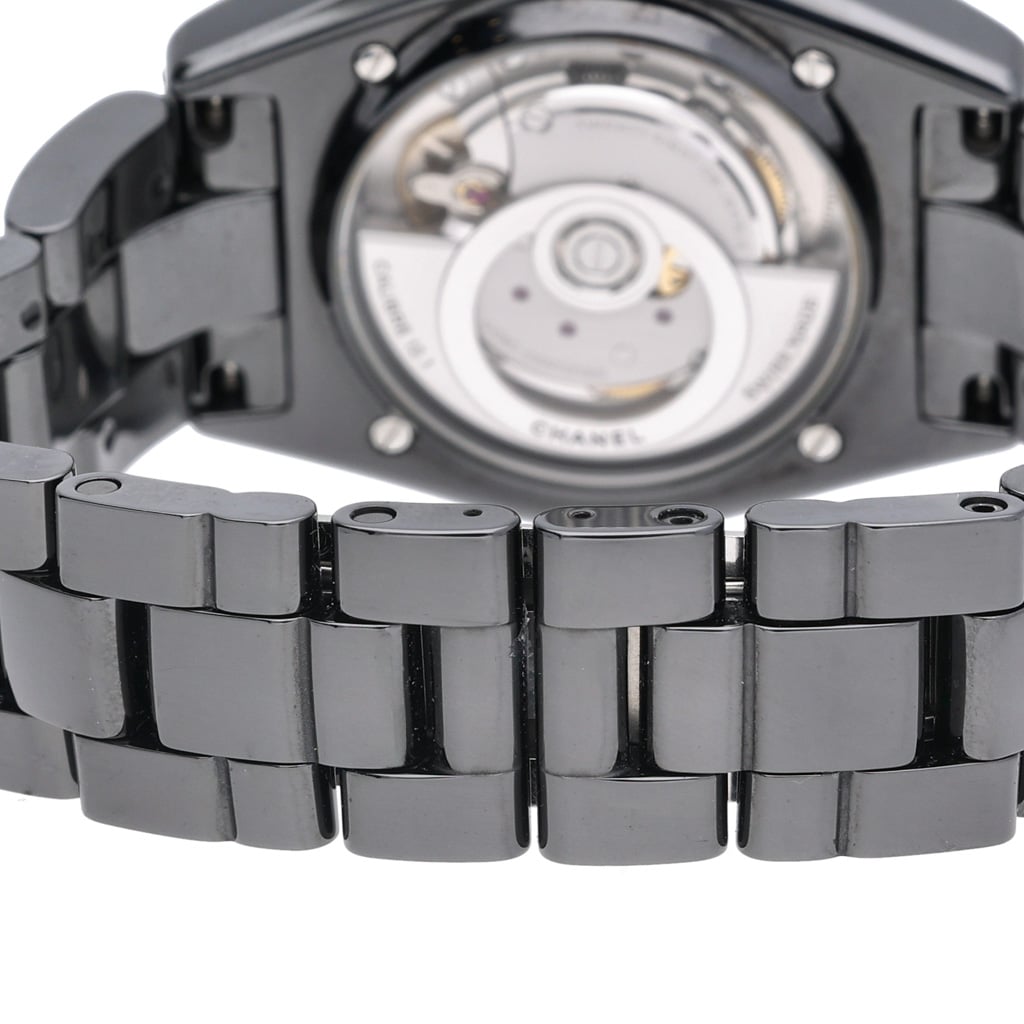 CHANEL J12 - H5702 - Watch - 38mm 2d6fc0ae-9700-4919-a528-ad1bcfce7778.jpg