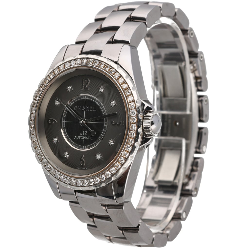 CHANEL J12 - H2566 - Watch - 38mm 36ace67e-a864-4cbd-a414-d8c84971cfb6.jpg