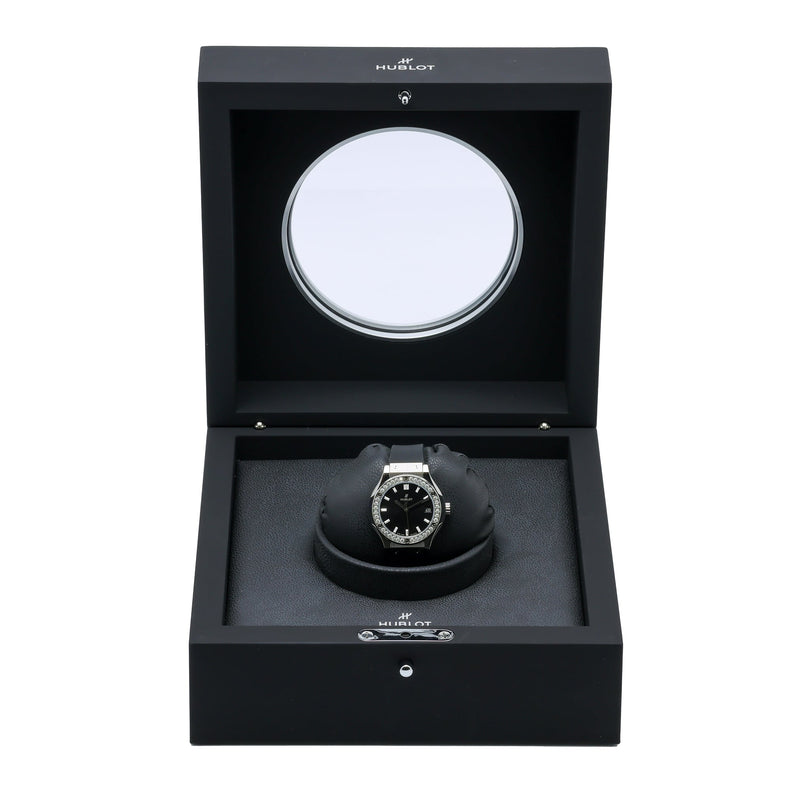 HUBLOT CLASSIC FUSION QUARTZ - 581.NX.1470.RX.1104 - Watch - 33mm 4b7db87d-4a04-4cfc-af45-9012b4291e67.jpg