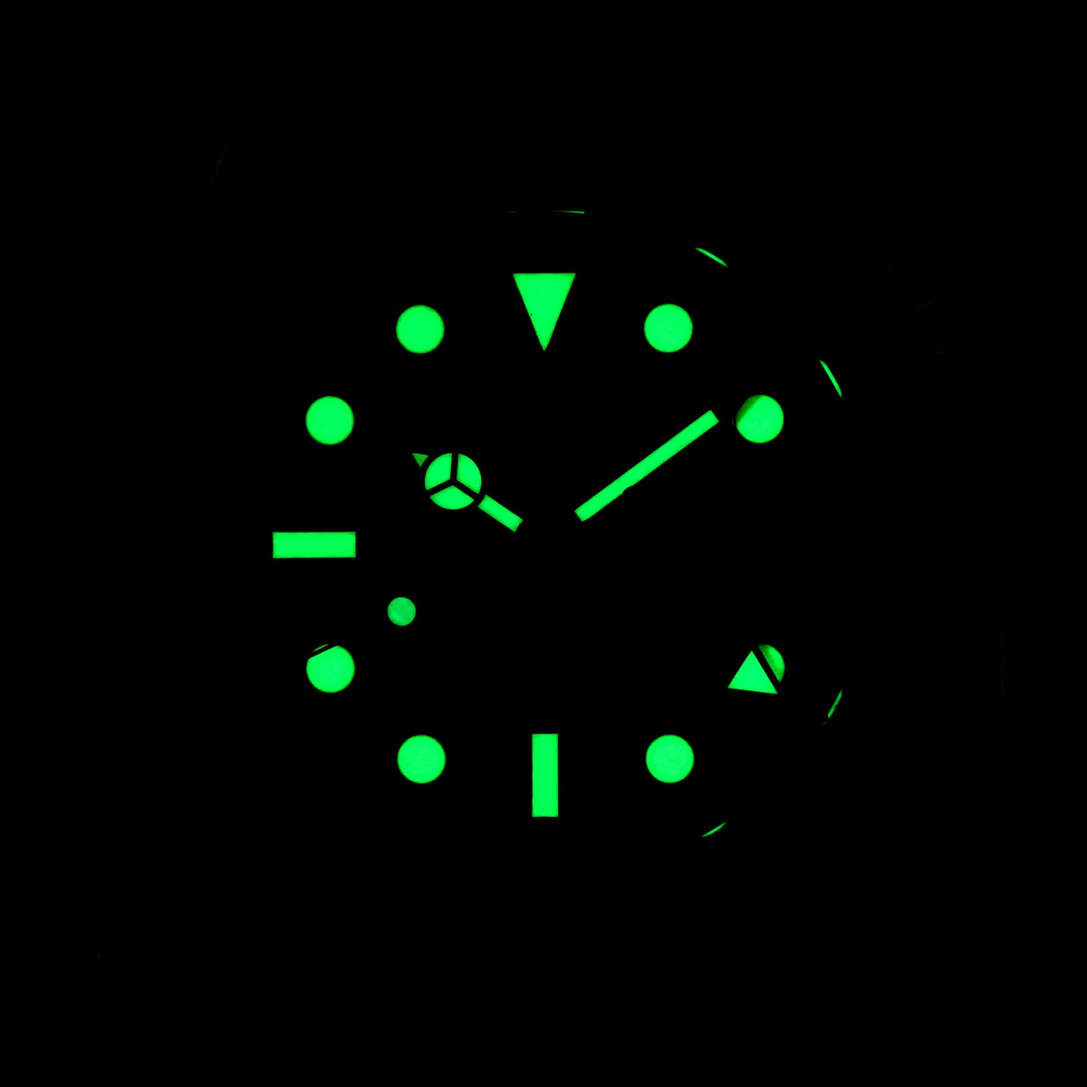 ROLEX GMT- MASTER II - 116713LN - Watch - 40mm 4de922b3-06c0-4297-8847-f4e0a4f71013.jpg