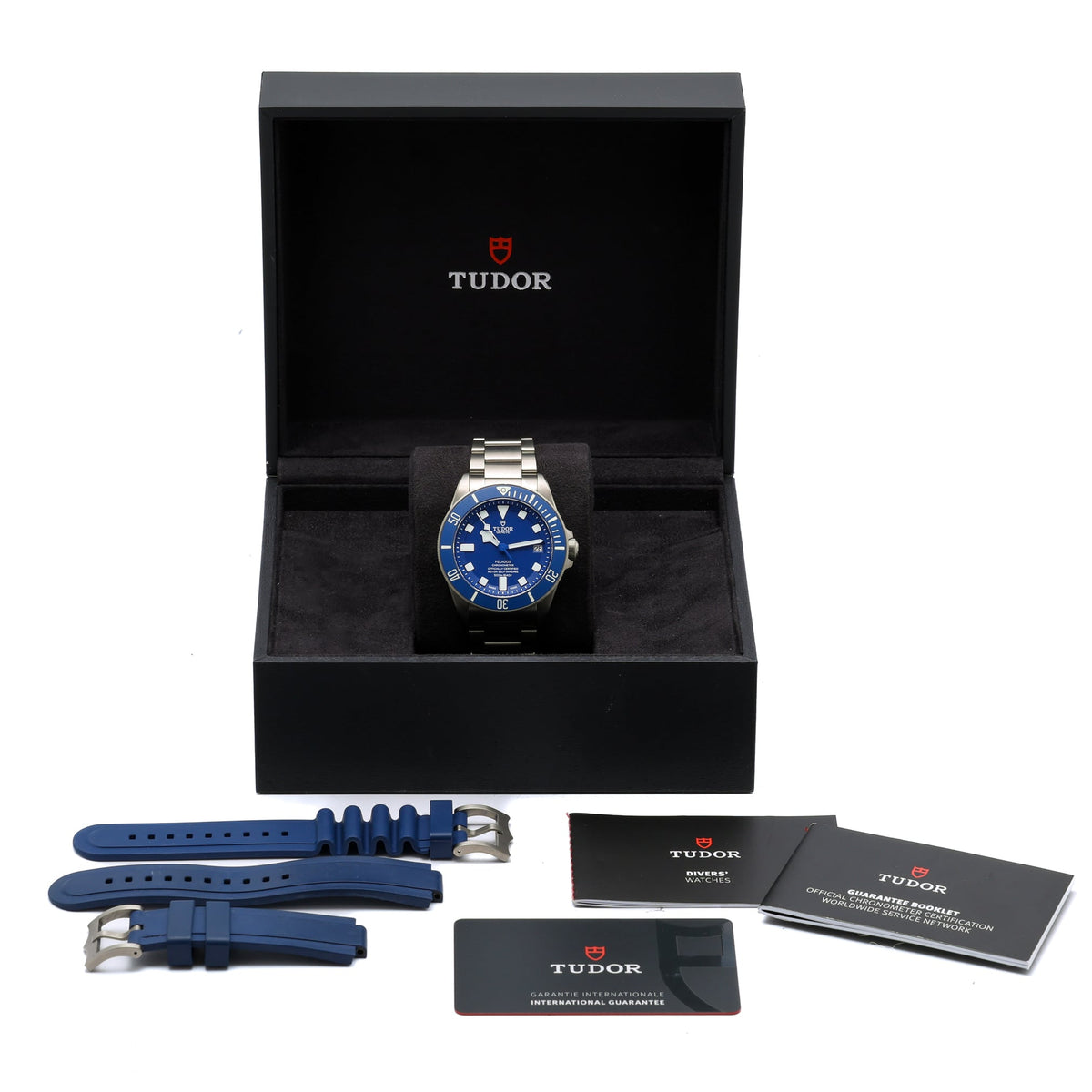 TUDOR PELAGOS - 25600TB - Watch - 42mm 5a31e245-5f8b-4565-9b24-10e340964e0c.jpg