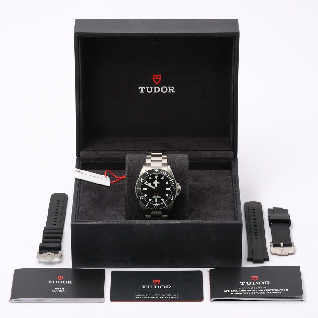 TUDOR PELAGOS - 25407N - Watch - 39mm 6117de4b-9561-48df-9418-f9b60920e5a6.jpg