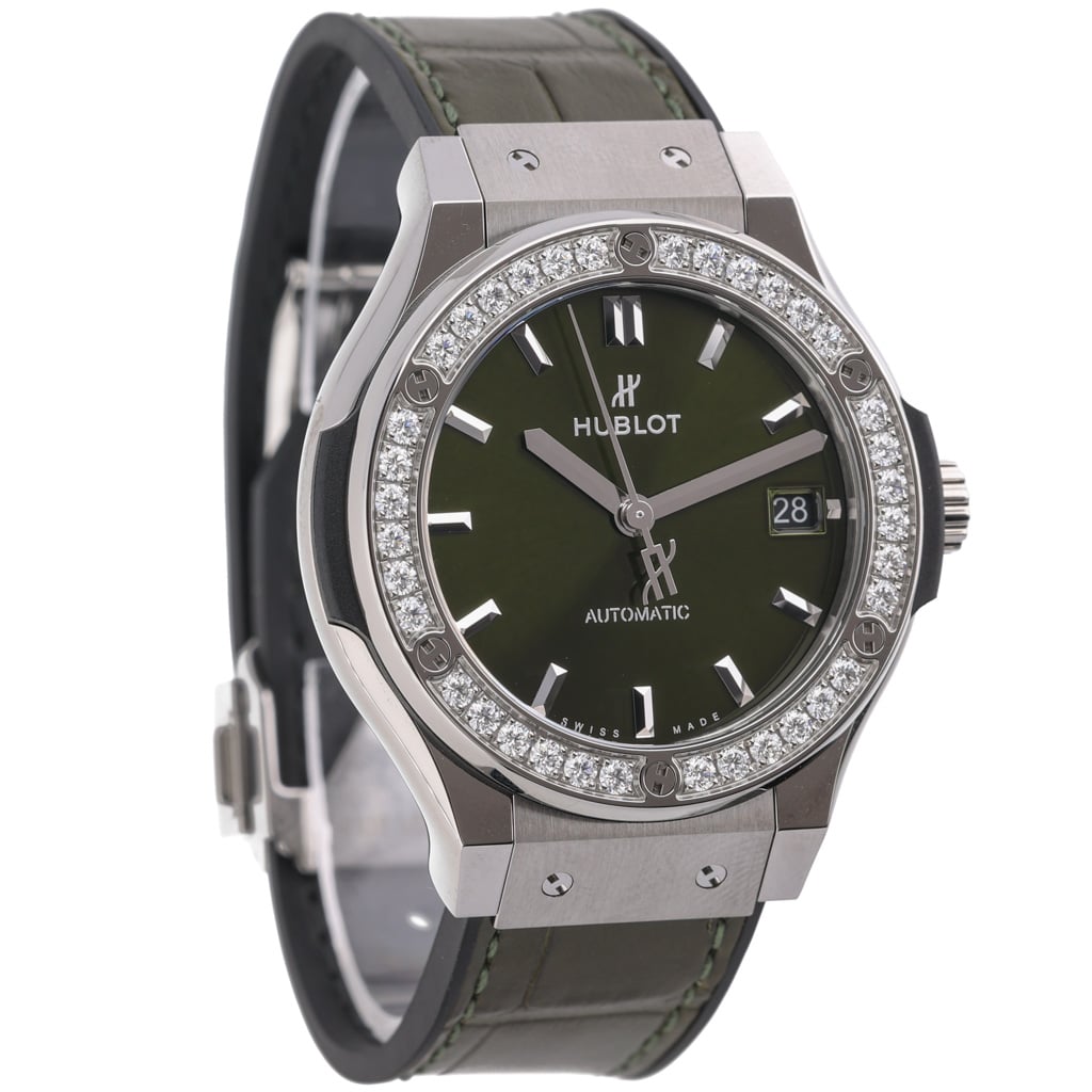 HUBLOT CLASSIC FUSION - 565.NX.8970.LR.1204 - Watch - 38mm 643a27fc-0783-4479-aaad-13baed6ef46c.jpg