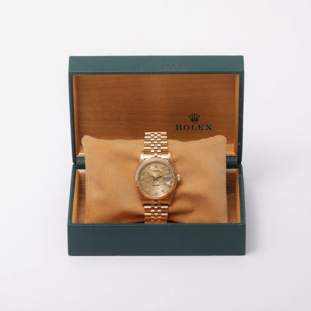 ROLEX DATEJUST - 16018 - Watch - 36mm 682e8984-7281-423b-a4d4-d5f6269975a2.jpg