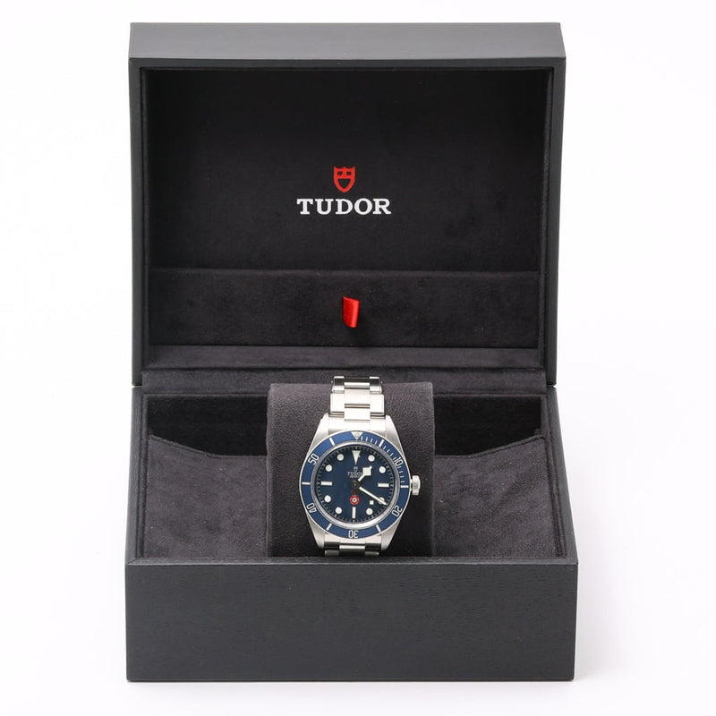 TUDOR BLACK BAY 58 ROYALTY AND SPECIALIST PROTECTION - PLATINUM JUBILEE - 79030B - Watch - 39mm 78d342bb-86c4-4cbb-a55e-dee07583bd37.jpg