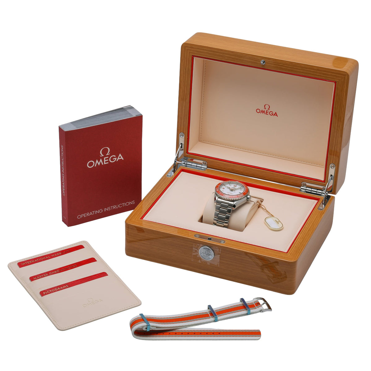 OMEGA SEAMASTER PLANET OCEAN 600 M - 215.30.44.21.04.001 - Watch - 43.5mm 8543e973-3bf1-4838-b371-fb5a467e3eb5.jpg