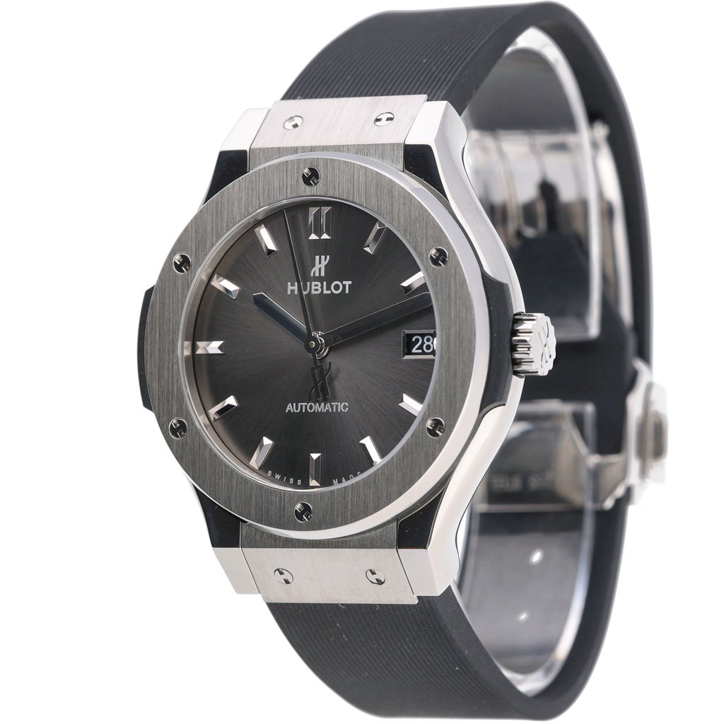 HUBLOT CLASSIC FUSION - 565.NX.7071.RX - Watch - 38mm 88eb926e-d126-4f4d-bae2-942570715713.jpg