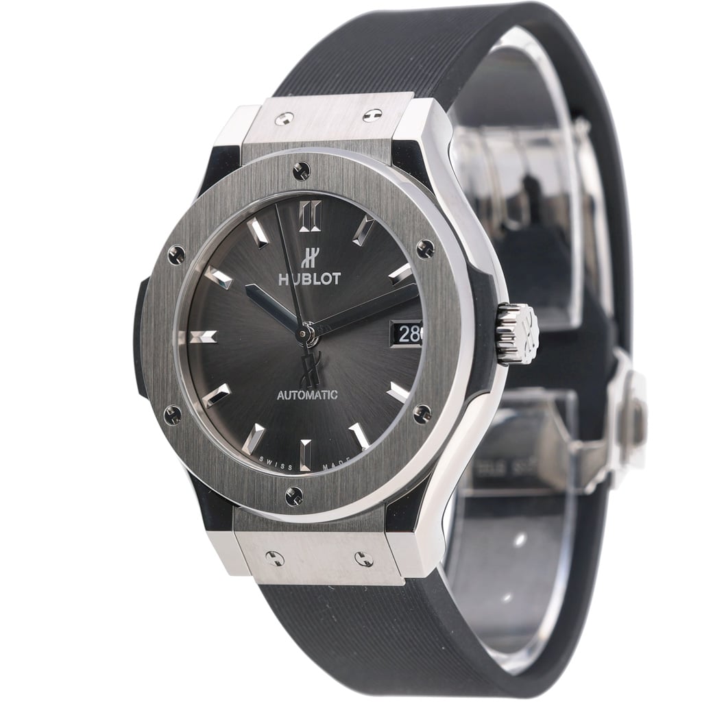 HUBLOT CLASSIC FUSION - 565.NX.7071.RX - Watch - 38mm 88eb926e-d126-4f4d-bae2-942570715713.jpg