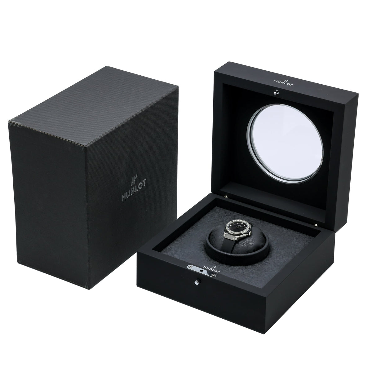 HUBLOT CLASSIC FUSION QUARTZ - 581.NX.1470.RX.1104 - Watch - 33mm 95778816-3209-4cca-a54f-4ff55f212f3f.jpg