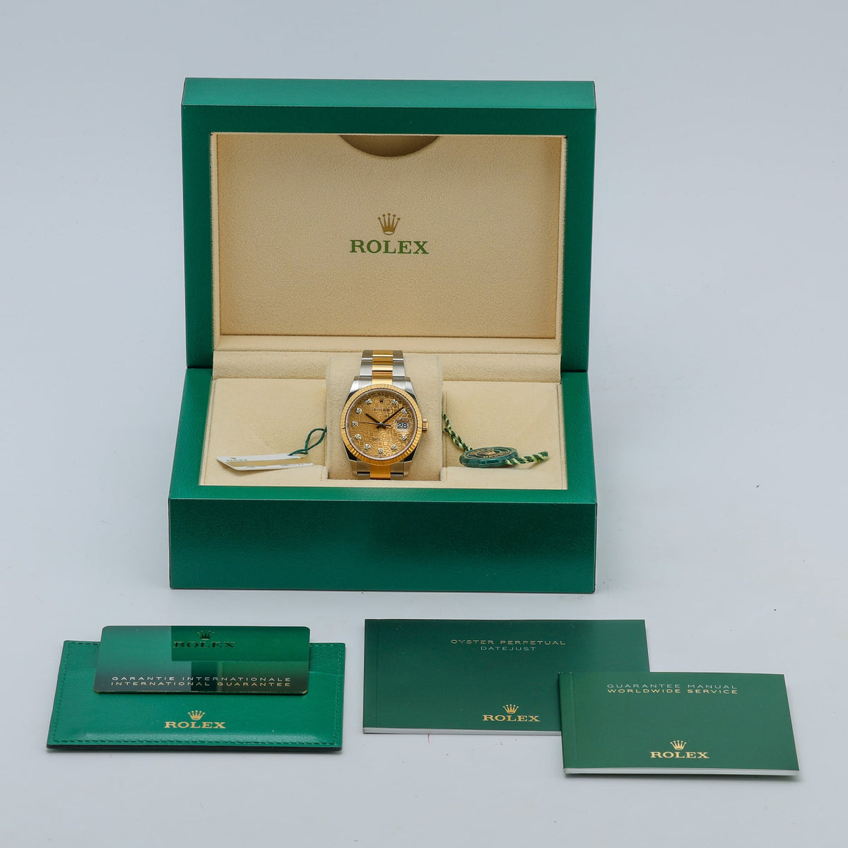 ROLEX DATEJUST  - 126233 - Watch - 36mm 9a599f66-dcfd-43fe-9c9b-d3dbb59963ee.jpg