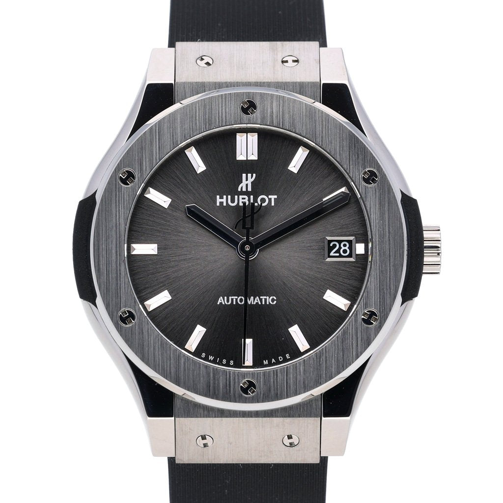 HUBLOT CLASSIC FUSION - 565.NX.7071.RX - Watch - 38mm a3e3bde1-fd8d-4df9-ba68-37e54dda5ce5.jpg