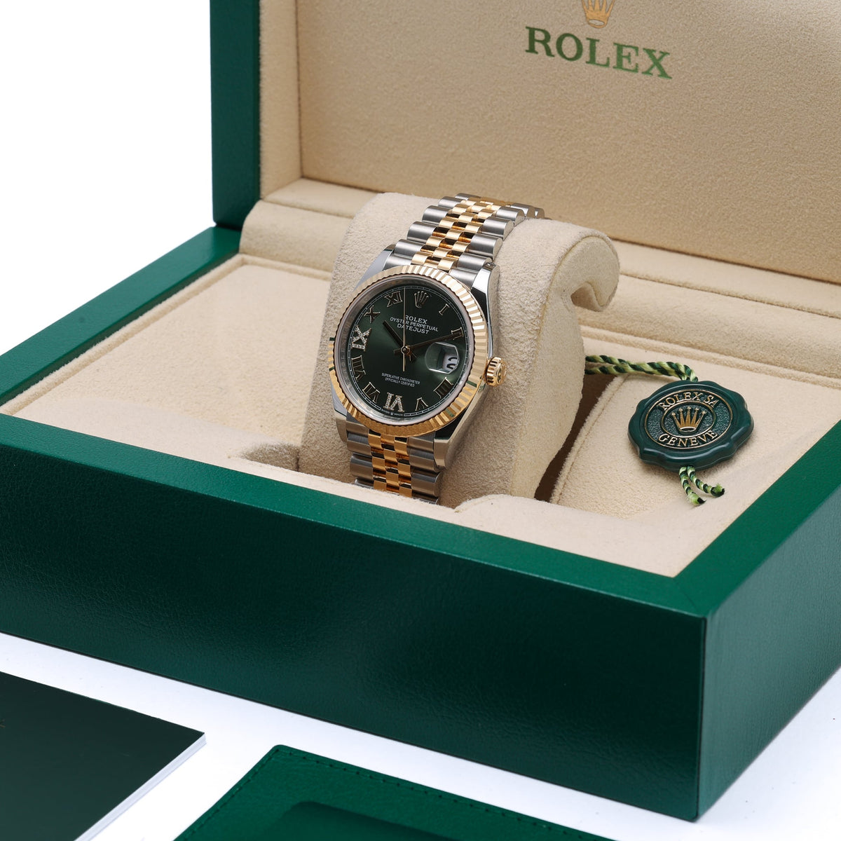 ROLEX DATEJUST - 126233 - Watch - 36mm a465e5db-16f6-4d13-8a30-3712e7f96235.jpg