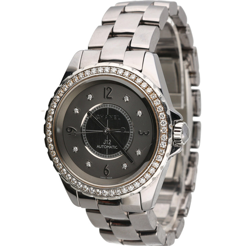 CHANEL J12 - H2566 - Watch - 38mm beba9a71-8497-403c-a888-e5d1dadb9b1d.jpg