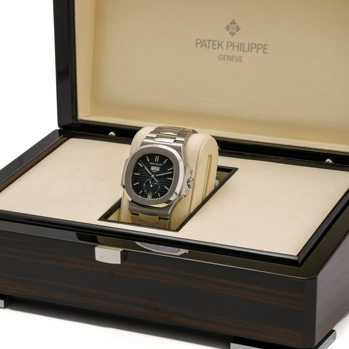 PATEK PHILIPPE NAUTILUS - 5726/1A-014 - Watch - 40.5mm c1da5084-acf7-4805-9838-ce97bf08b927.jpg