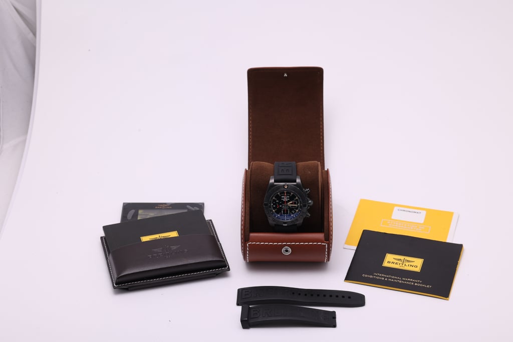 BREITLING CHRONOMAT 44 - MB0111C3/BE35 - Watch - 44mm cf4688aa-d3e0-4b4c-a14d-4e9b49259ab1.jpg