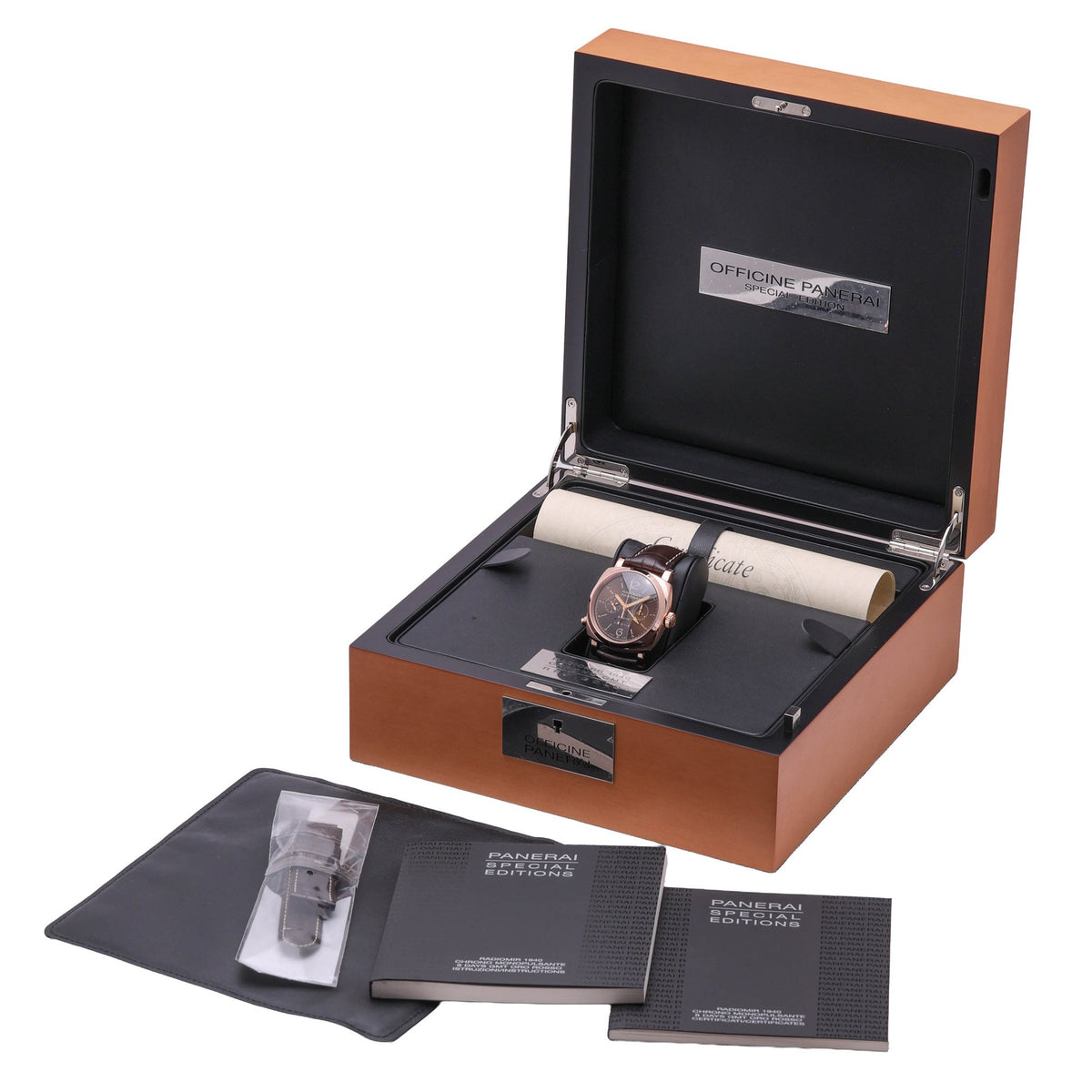 PANERAI RADIOMIR GMT - PAM00502 - Watch - 45mm e22442f9-44ce-480d-9f42-8c82a42ecbac.jpg