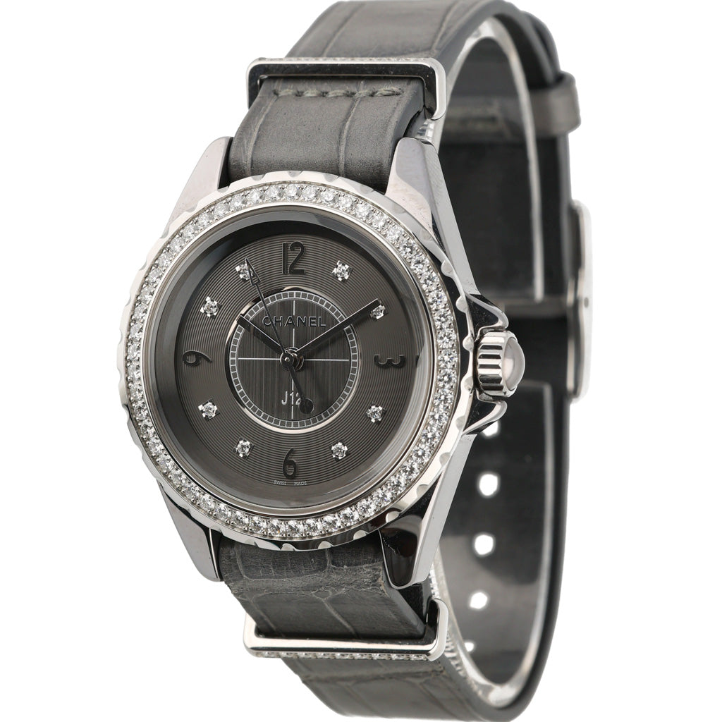 CHANEL J12 - H4188 - Watch - 33mm f78dc751-fc35-4054-ad3f-1529ddc13e91.jpg
