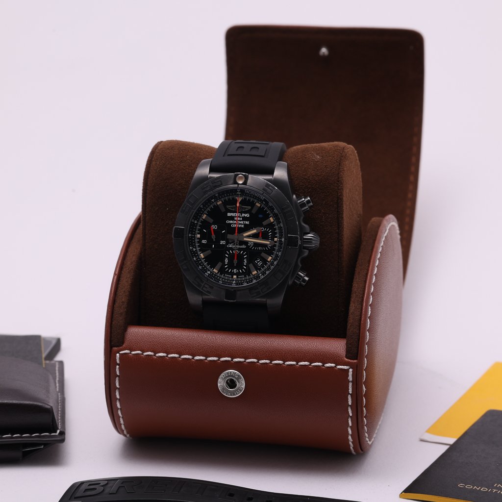 BREITLING CHRONOMAT 44 - MB0111C3/BE35 - Watch - 44mm f7a91aaf-9377-40de-8c1a-d76e57011b54.jpg