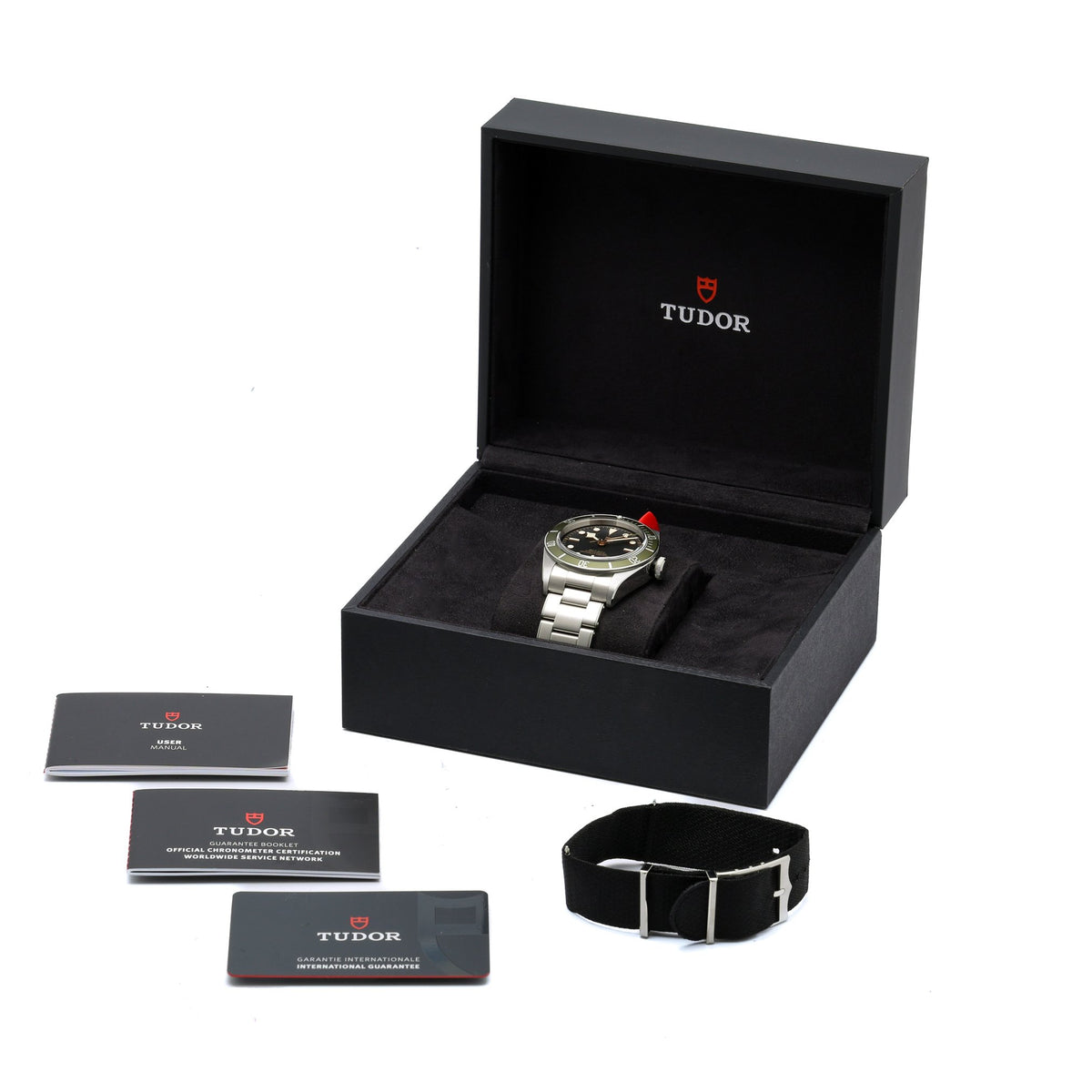TUDOR BLACK BAY HARRODS EDITION - 79230G - Watch - 41mm ffee1582-944c-4d68-9648-a23c0bec06c3.jpg