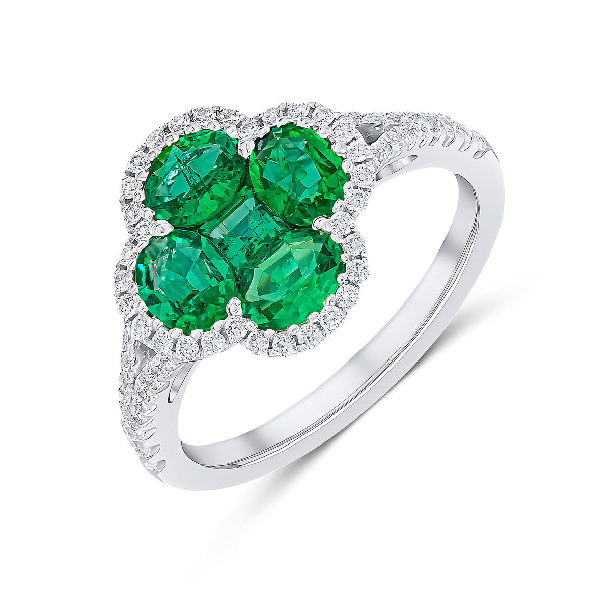 18CT WHITE GOLD EMERALD AND DIAMOND QUATREFOIL RING WITH DIAMOND SET SHOULDERS