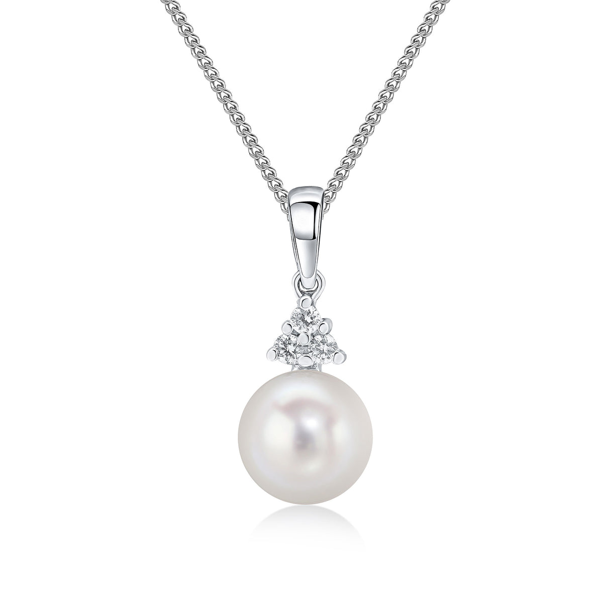 18CT WHITE GOLD FRESHWATER CULTURED PEARL AND DIAMOND TREFOIL PENDANT