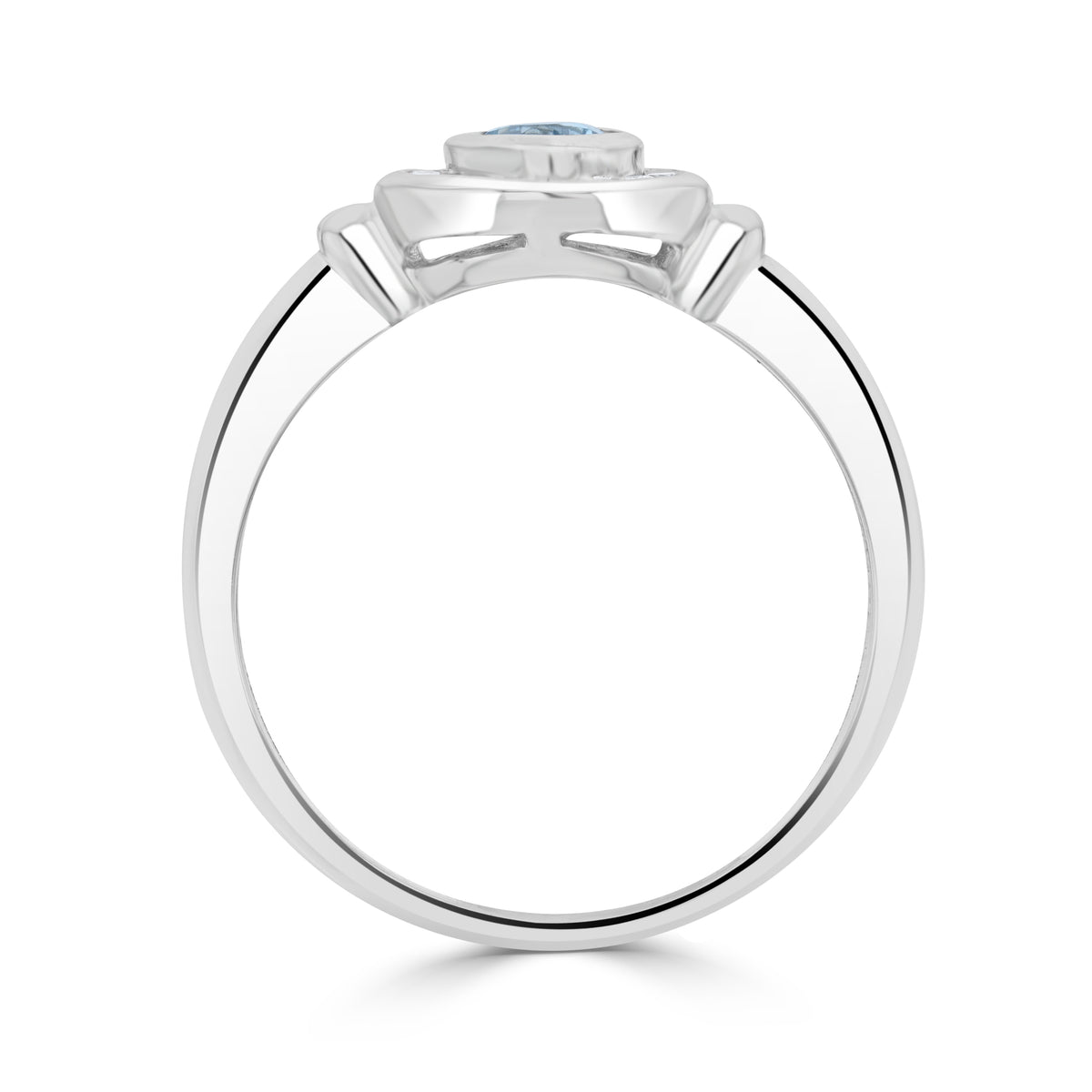 9WG.OV.AQUA&DIA CLUS RING